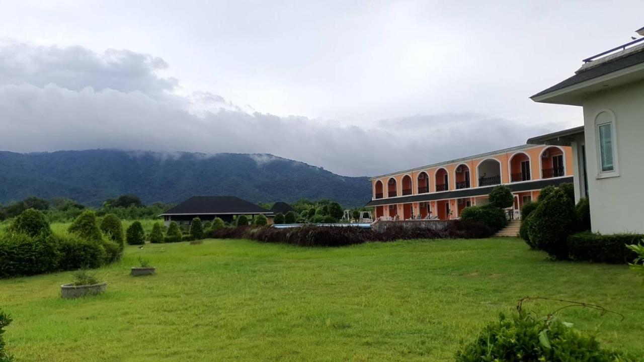 Aurora Resort Khao Yai Mu Si Exteriör bild